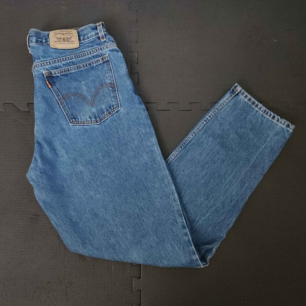 VINTAGE Levi’s Orange Tab - Size 34 X 34